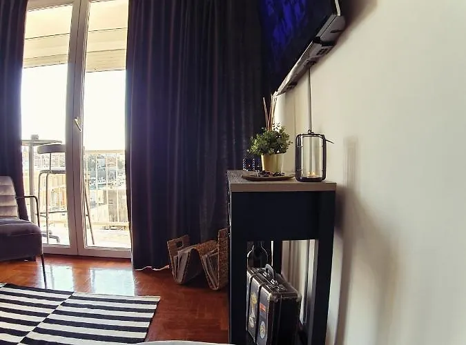 New! Gambinno Apartment, Centre